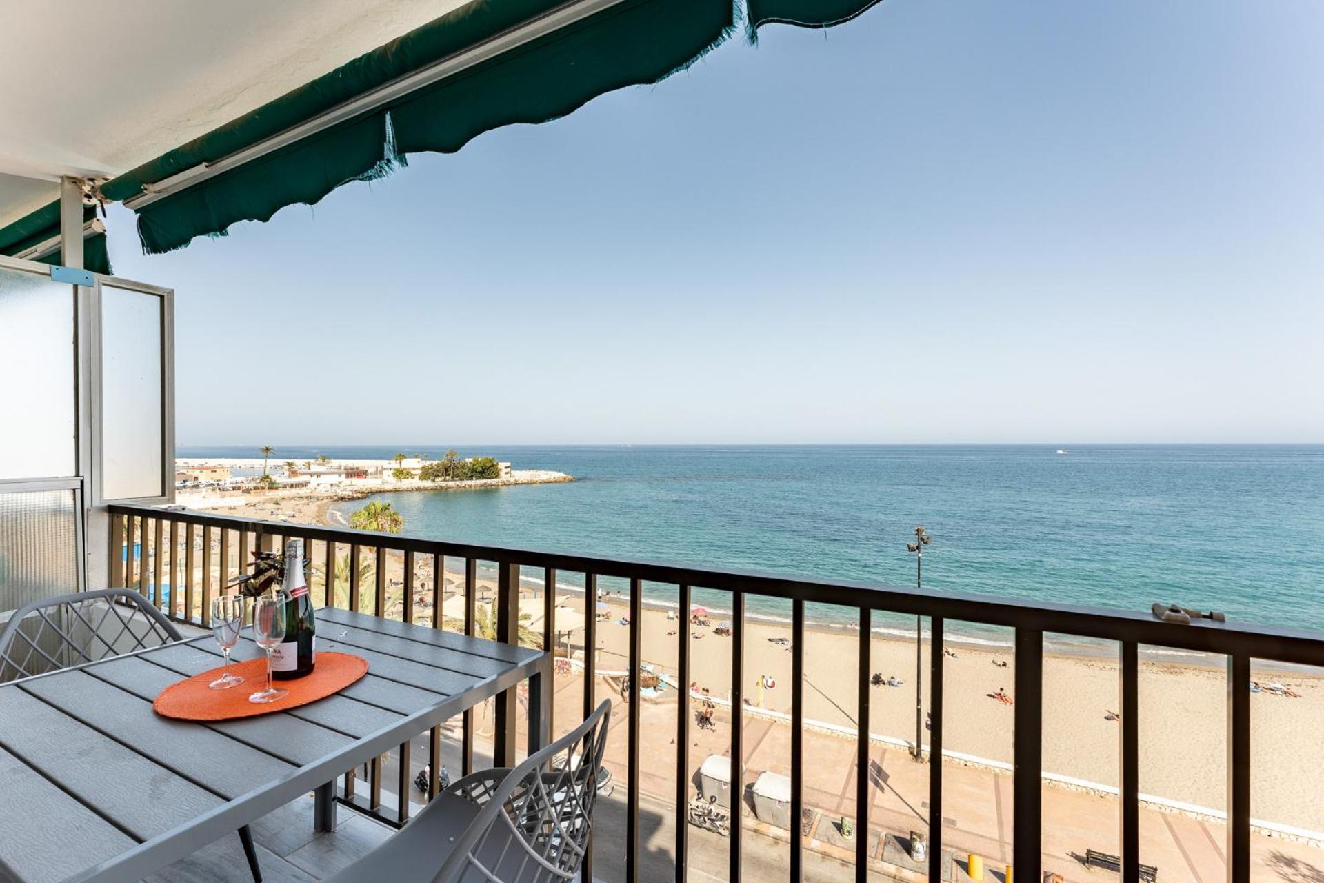 Malagasuite Golden Views Fuengirola Eksteriør bilde